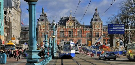 Razones Para Visitar Amsterdam Estacion De Tren Turismo En Amsterdam