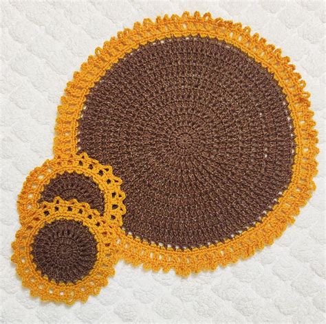 Easy To Make Crochet Sunflower Tablemat Doily | AllFreeCrochet.com