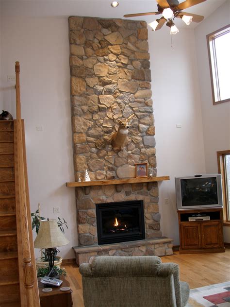 Typical stone veneer applications include exterior cladding, interior feature walls. Pin by Quality Stone Veneer on 101 Creative Fireplace Ideas | Fireplace, Stone veneer, Home decor