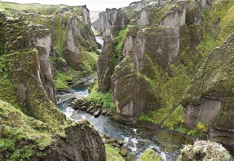 Todas las noticias sobre islandia publicadas en el país. Cânion Fjadrargljufur - Islândia | Lugares Fantásticos