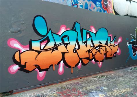 Inks Sydney Graffiti Writer Spotlight Bombing Science