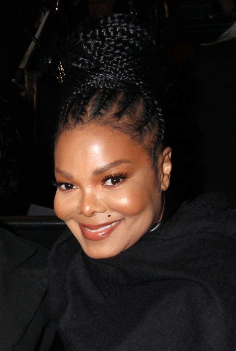 Janet Jacksons Changing Face After Years Of Denying Going Under The
