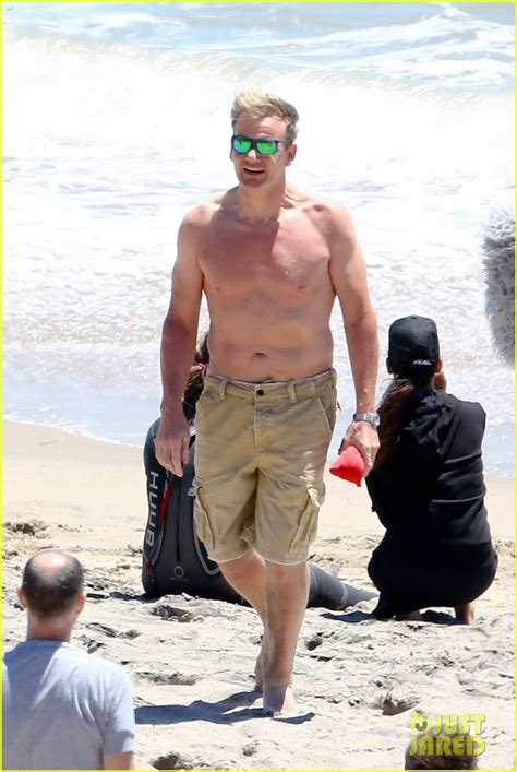 Celeb Chef Gordon Ramsay Flaunts Shirtless Beach Bod At 47 Photo