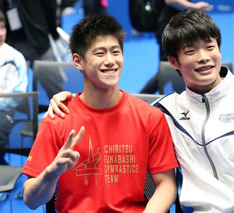 名站推薦 tips：2021年6月24日 已更新失效連結 total 13 ». 試合を終え笑顔を見せる橋本大輝（左）（撮影・小海途 良幹 ...
