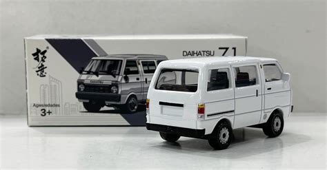 Xcar Toys Daihatsu Hijet Th Generation White Left Handle