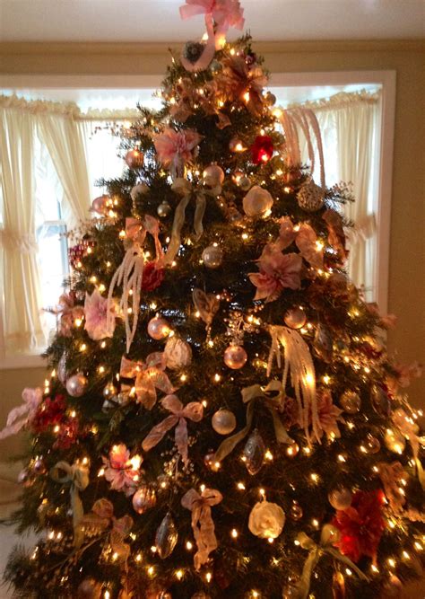 40 Victorian Christmas Decorations Ideas You Love To Try  Decoration