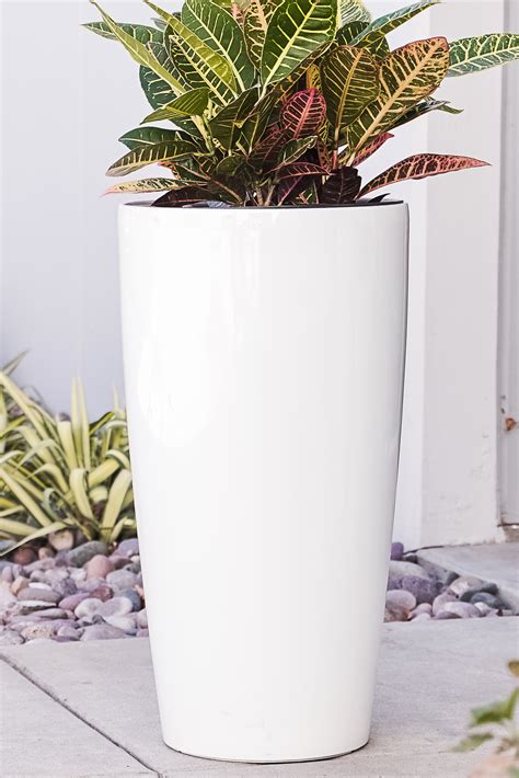 Nested Plastic Self Watering Round Planter Pot Pl3585wt Xbrand