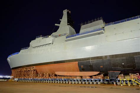 Hms Glasgow Enters The Water For First Time Navy Leaders