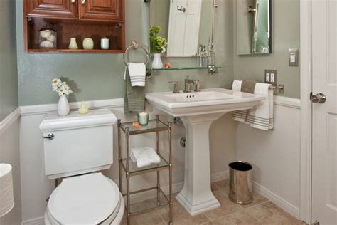 Four Pedestal Sinks In Four Very Different Bathrooms One