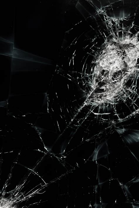 Cracked Screen Wallpaper EnJpg