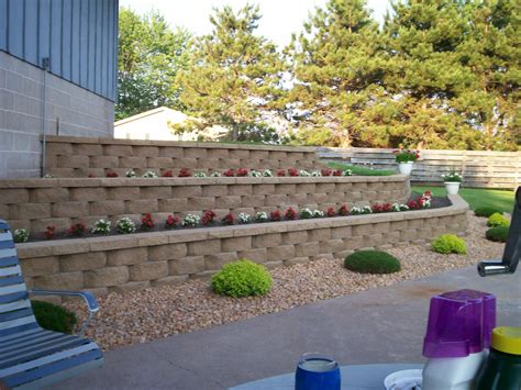 3 Tier Retaining Wall For Beautiful Landscaping
