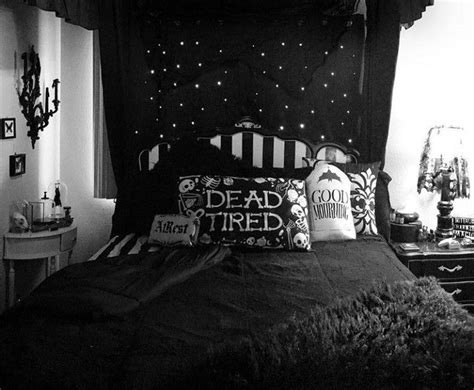 Maybe you would like to learn more about one of these? 42 Best Halloween Bedroom Decoration To Complete Your ...