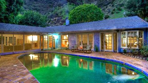 Salma Hayek's home is for rent — take a tour inside ...