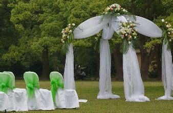 Jun 17, 2021 · venue ideas: Green bruiloft decor 09 myweddingdecorations.blogspot.nl | Wedding arches outdoors, Country ...