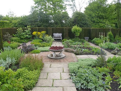 See what herbs should avoid being neighbors. sissinghurst gardens england | sissinghurst herb garden ...