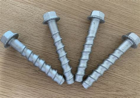 Ss410 Concrete Fixing Screws M10 Self Tapping Bolts 1000 Hours Ruspet