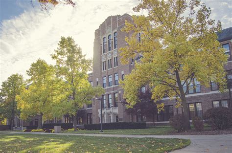 Central Michigan University Campus - Warriner Hall | Central michigan university, Central ...