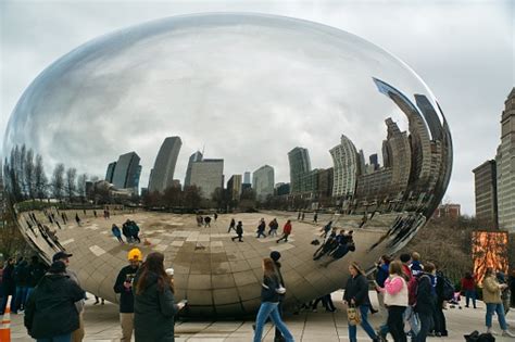 Cloud Gate Also Known As Bean In Chicagos Famous Millennium Park Stock