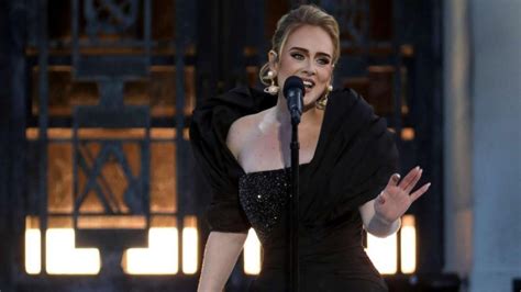 Review After A Six Year Hiatus Adele’s “30” Is Her Best Yet Central Times