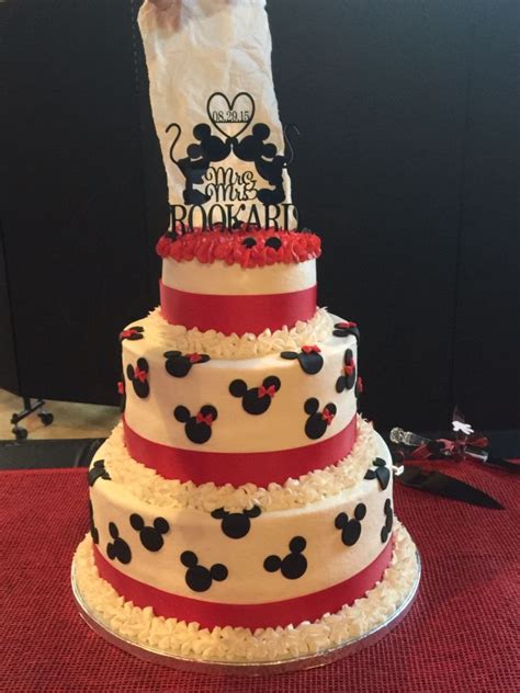 Wedding Cake I Made For A Mickey And Minnie Mouse Wedding Theme I Had To
