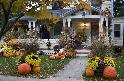10 Best Outdoor Halloween Decorations Porch Decor Ideas