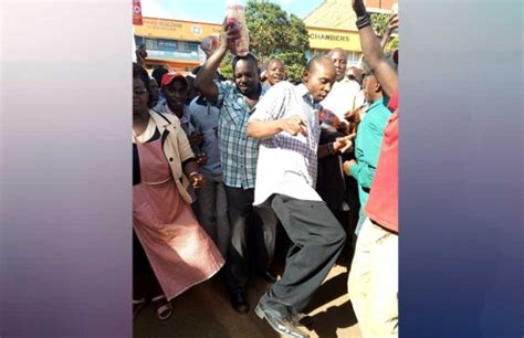 Song And Dance As Jubilee Supporters Celebrate Uhurus Win Photos The Standard Entertainment