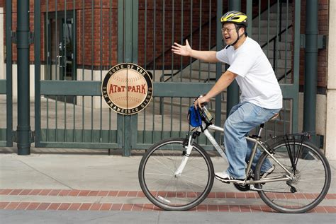 Bikes Transit Advisory For Sf Giants Parade San Francisco Bicycle