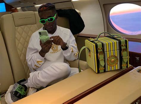 Spotted Lil Uzi Vert Dripping In Versace On Private Jet Pause Online