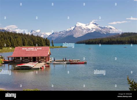 Boathouse On Maligne Lake Jasper National Park Canada Stock Photo Alamy