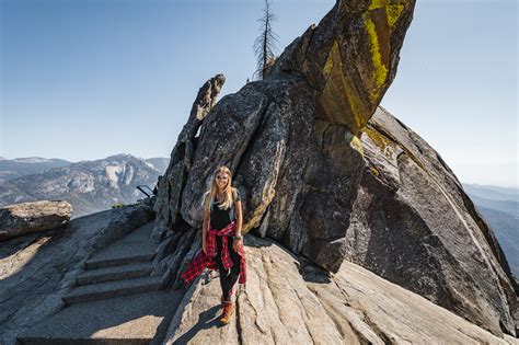 Hiking Moro Rock In Sequoia National Park The Break Of Dawns