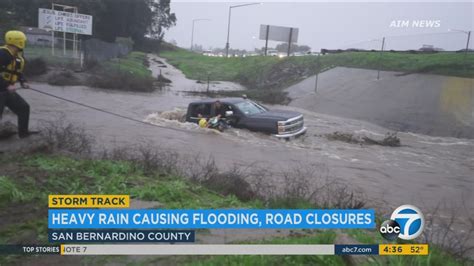 Video Firefighters Rescue Stranded Motorists Amid Flooding Abc7 Los Angeles