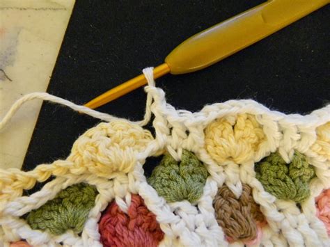 Lauras Frayed Knot Crochet Heart Stitch