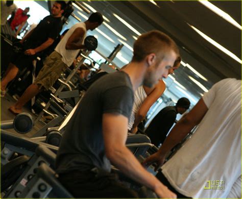 Ryan Gosling Is A 24 Hour Fitness Freak Photo 1305531 Photos Just Jared Celebrity News And