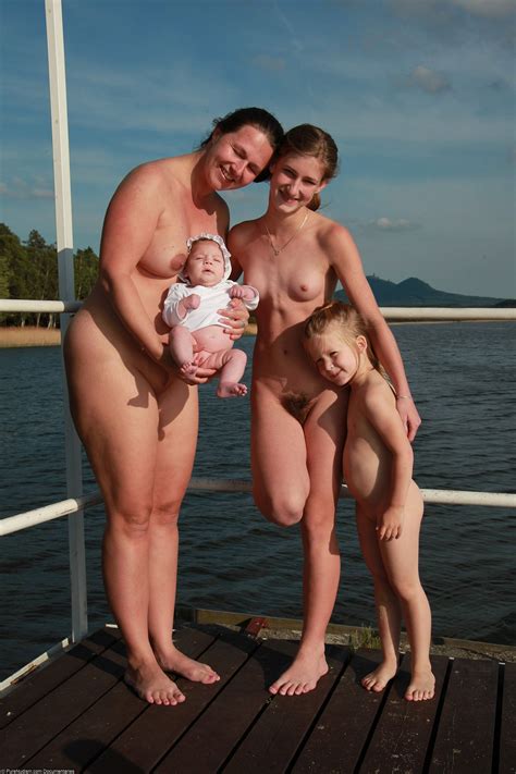 Family Portrait Nude Pics Hot Nude Photos Comments