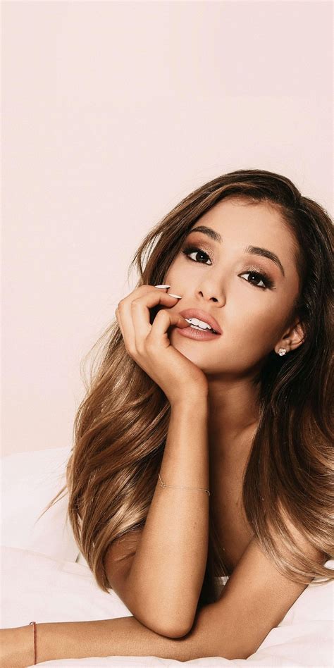 ariana grande discover the most beautiful photos famous last words