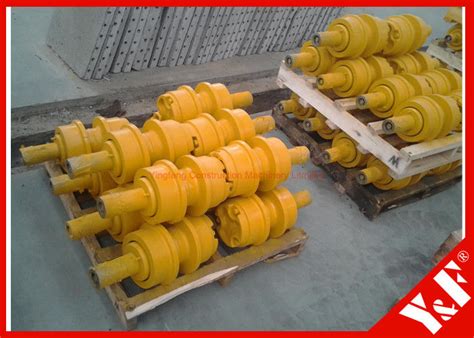 Carrier Roller Excavator Undercarriage Spare Parts For Daewoo