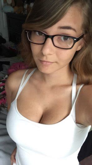 Cute Girl With Glasses Porn Pic Eporner