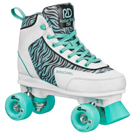 The Workout Benefits Of Roller Skating—plus Where To Shop The Best
