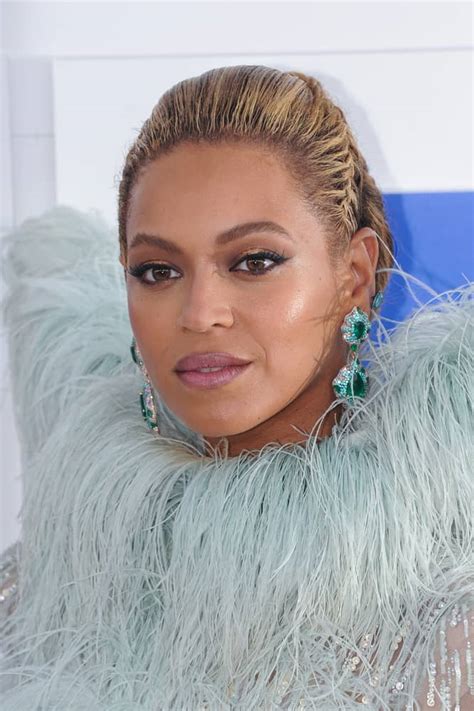Beyonces Makeup Sir John Artist Breaks Down Her Coachella Look