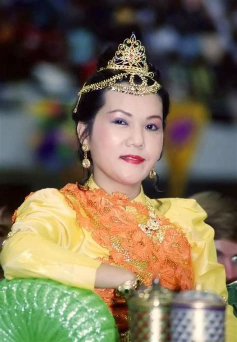 Supreme Master Ching Hai In 2022 Birthday Wishes For Friend Crown