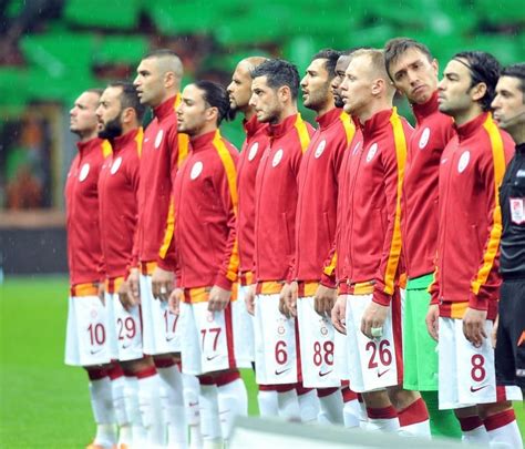 Galatasaray'ımızın duvar kağıtlarını bu tweetin altına bırakıyorum. Galatasaray - Fenerbahçe maçının fotoğrafları - Galeri - Spor