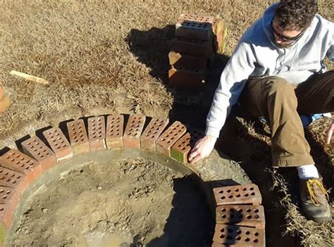 Beautiful brick fire pit ideas to spruce the backyard. Build a brick fire pit for your backyard | The Owner ...