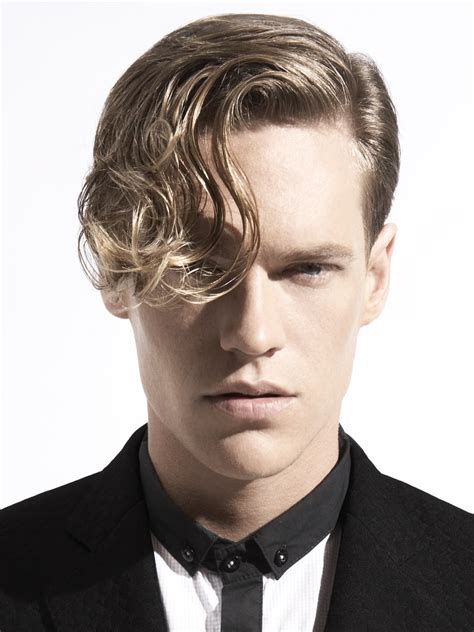 175 short haircuts for men (2021 update). Professional men's haircut with coiled bangs and pomade ...