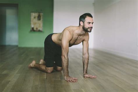 A Yoga Sequence To Strengthen The Wrists And Shoulders For Handstand Sonima Yoga Sequences