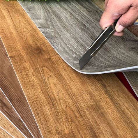 China Waterproof PVC Plastic Plank Flooring Fire-Retardant ...
