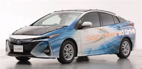 New Solar Powered Toyota Electric Car You Can Drive Without Charging