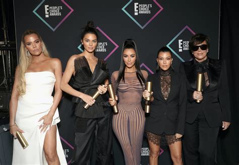 Kardashian Hulu Show Gets Big Update At 2021 Peoples Choice Awards