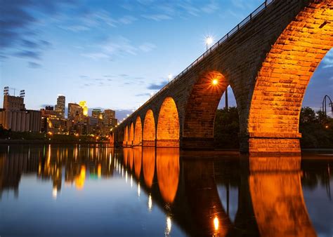 Stone Arch Bridge Columns Minneapolis Minnesota Mississippi