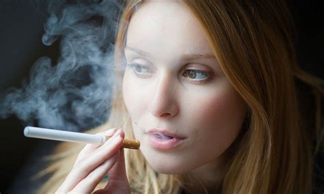E Cigarette Users May Absorb More Toxins Than Regular Smokers E Cigarette Women Smoking