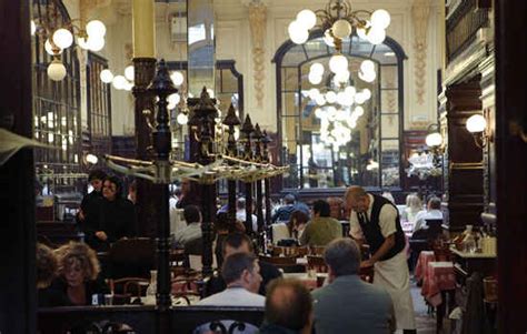 Six Of The Best Historic Restaurants In Paris